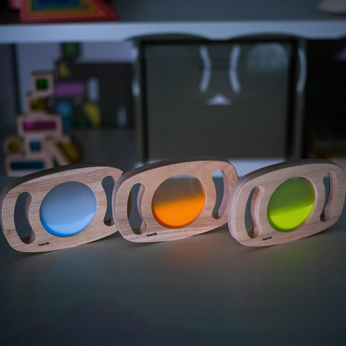 Easy Hold Glow Panels