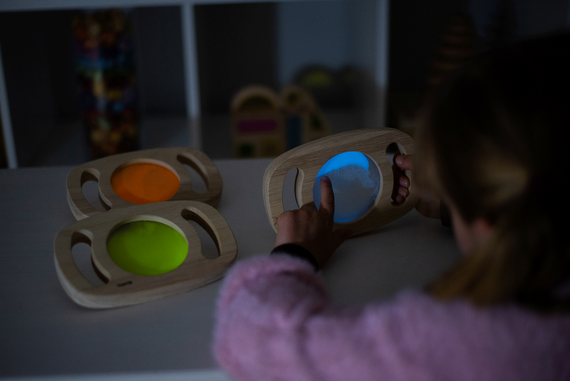 Easy Hold Glow Panels