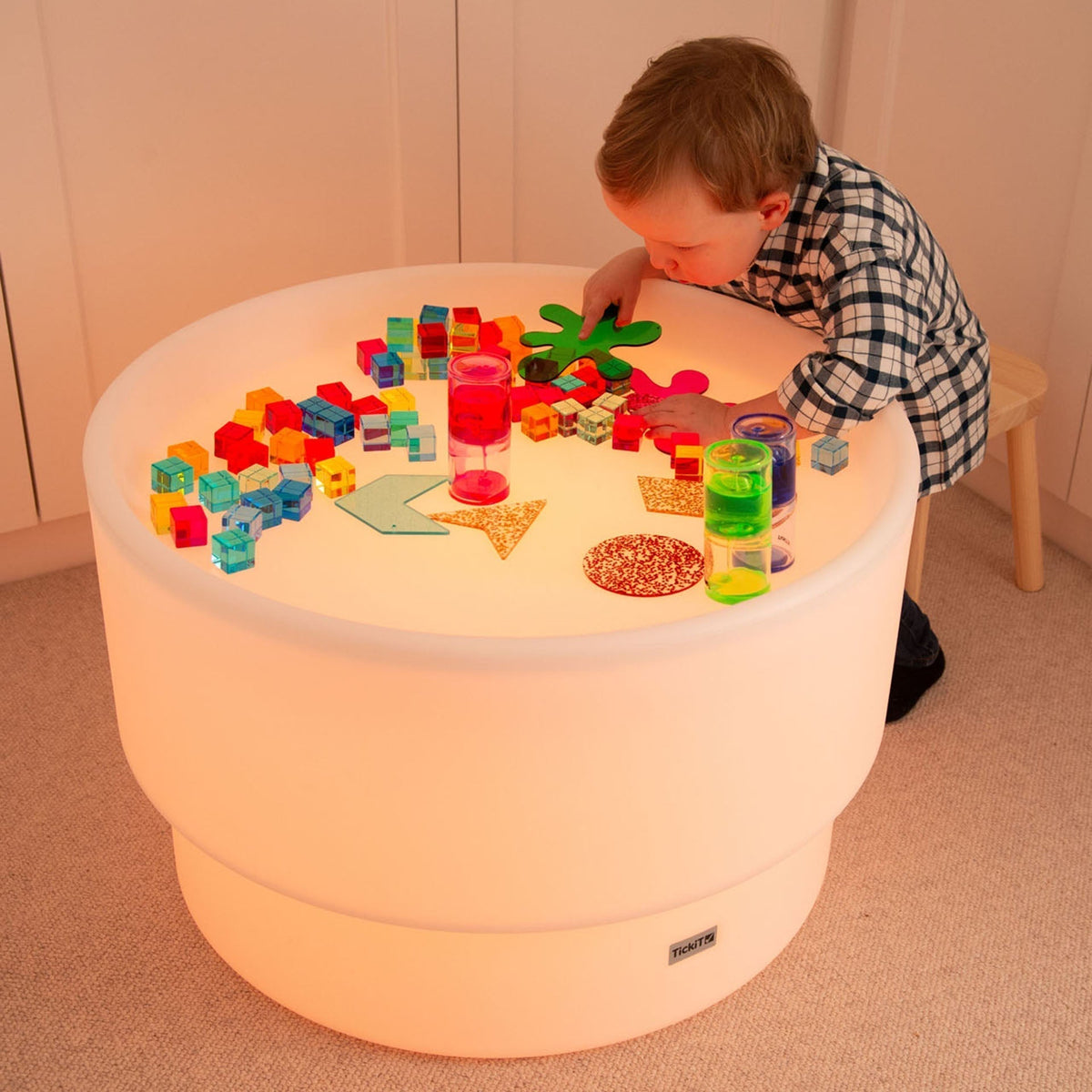 Discovery Glow Table