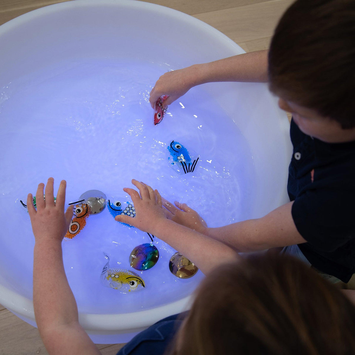 Discovery Glow Water Table