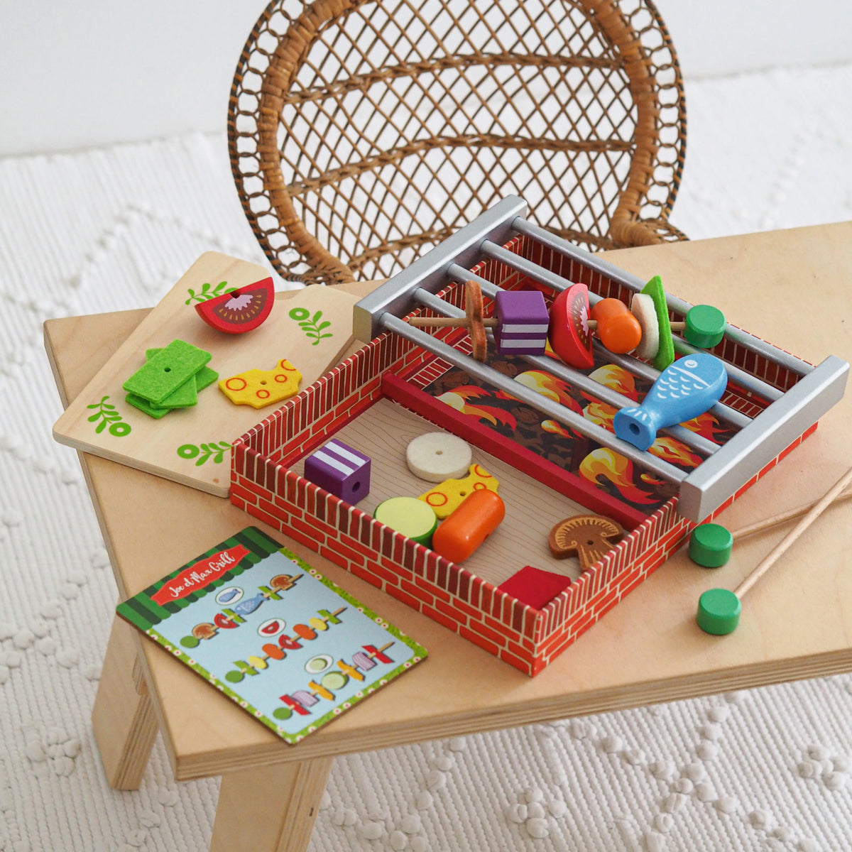 Djeco Joe and Max Grill Playset