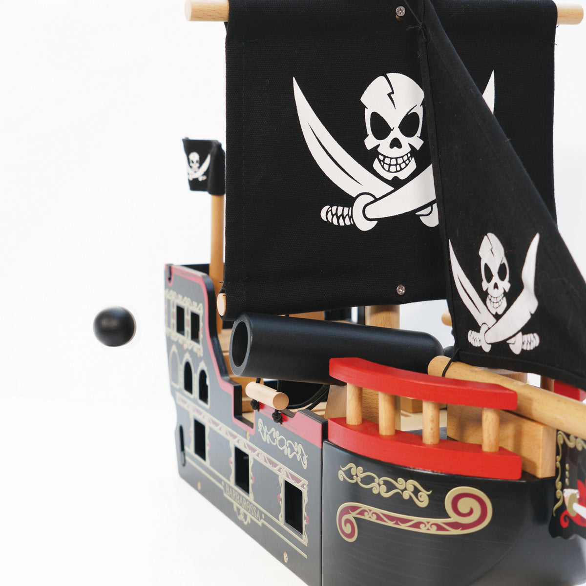 Le Toy Van Barbarossa Pirate Ship