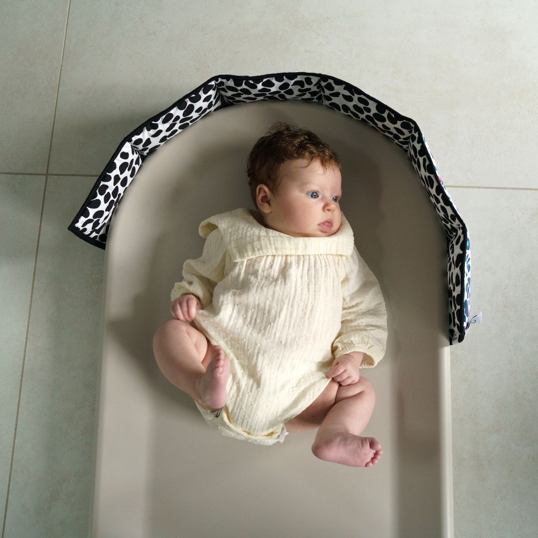 ANIMAL PRINT SENSORY STRIP - reversible - birth to 12 months