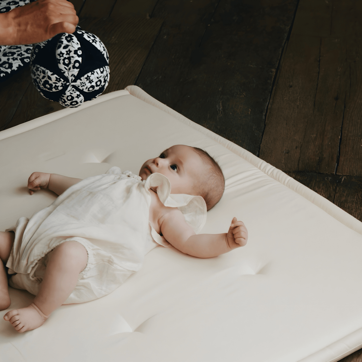 ETTA LOVES x LIBERTY – Sensory Grasp Ball - Suitable from birth