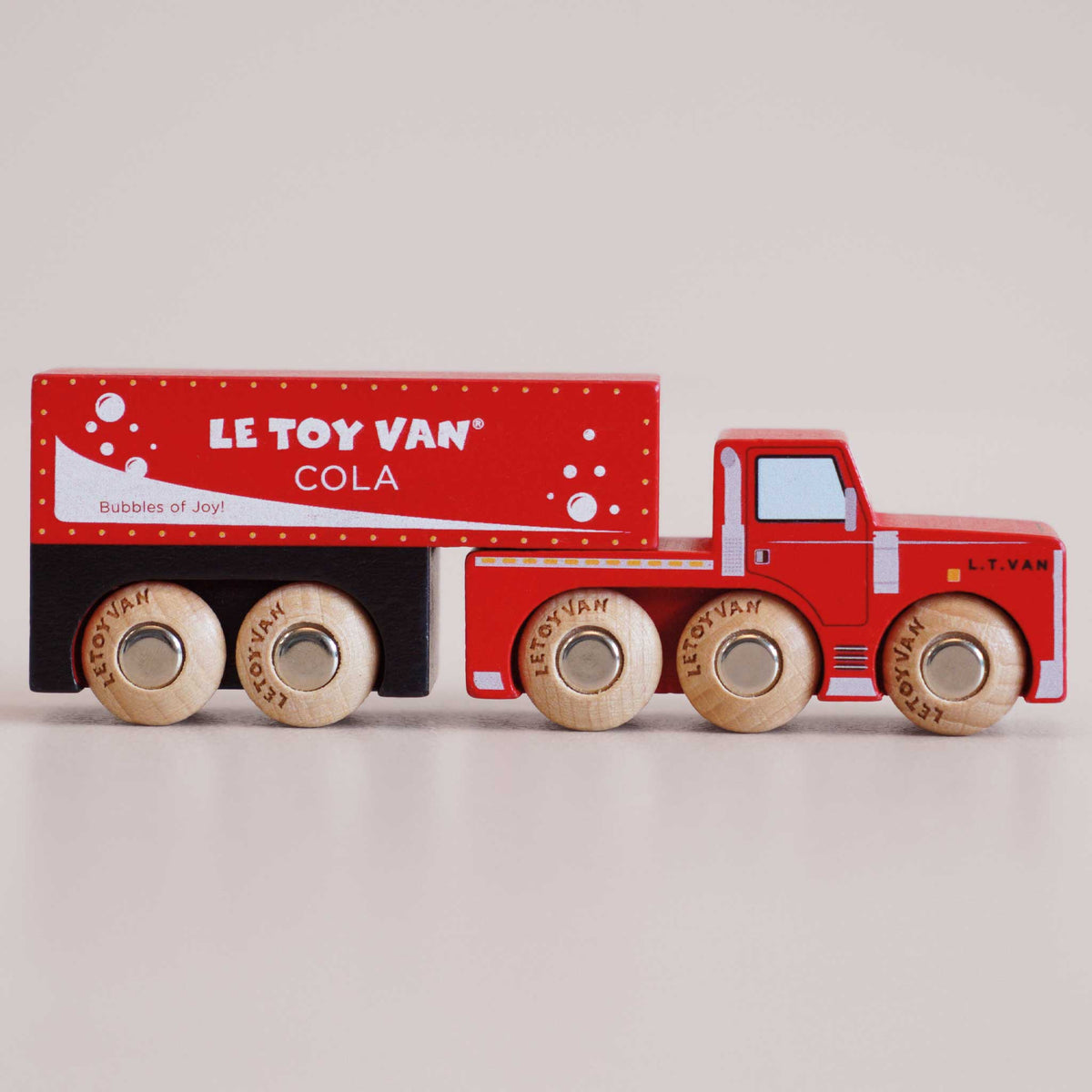 Le Toy Van No. 33 GT180 Toby: Wooden Truck