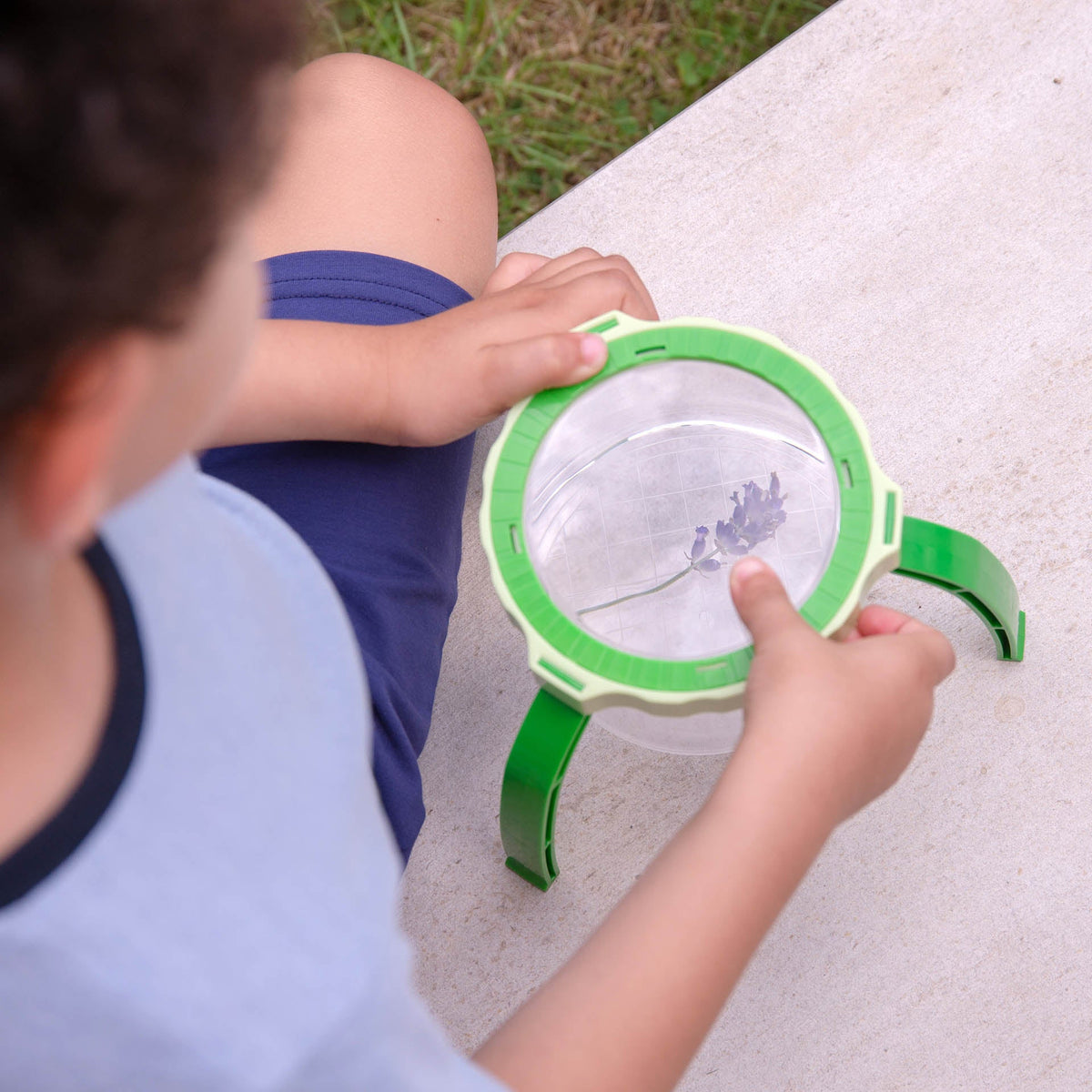 Tabletop Magnifier 2.3X & Pot