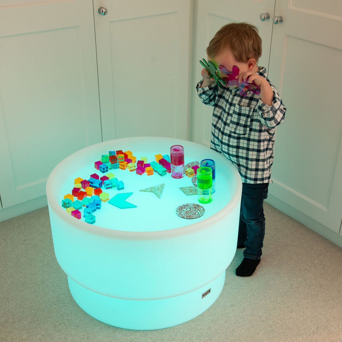 Discovery Glow Table
