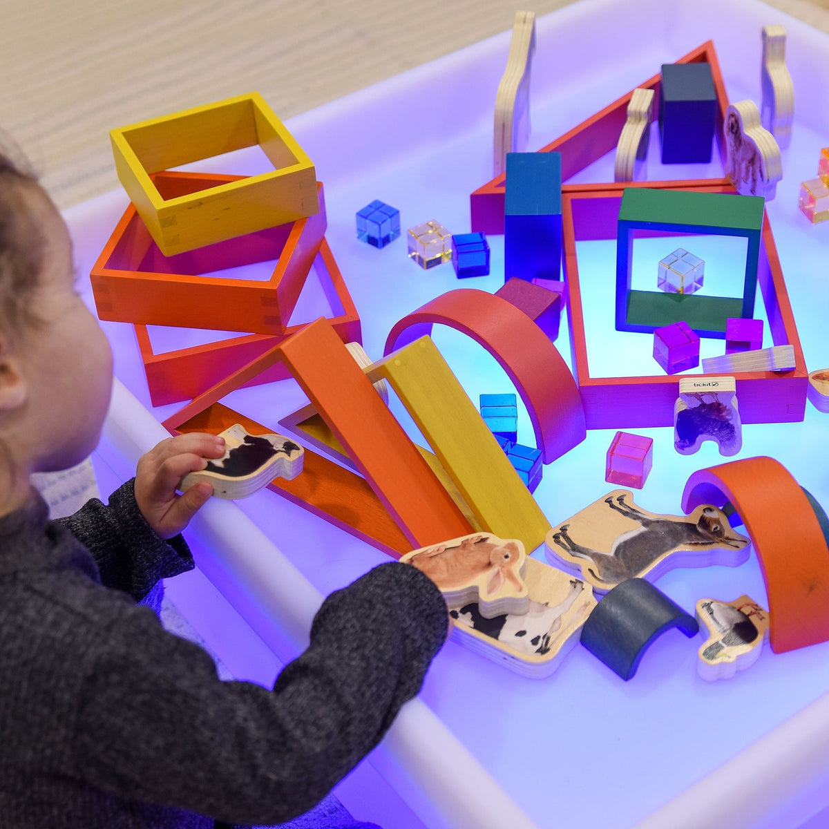 Discovery Glow Square Table