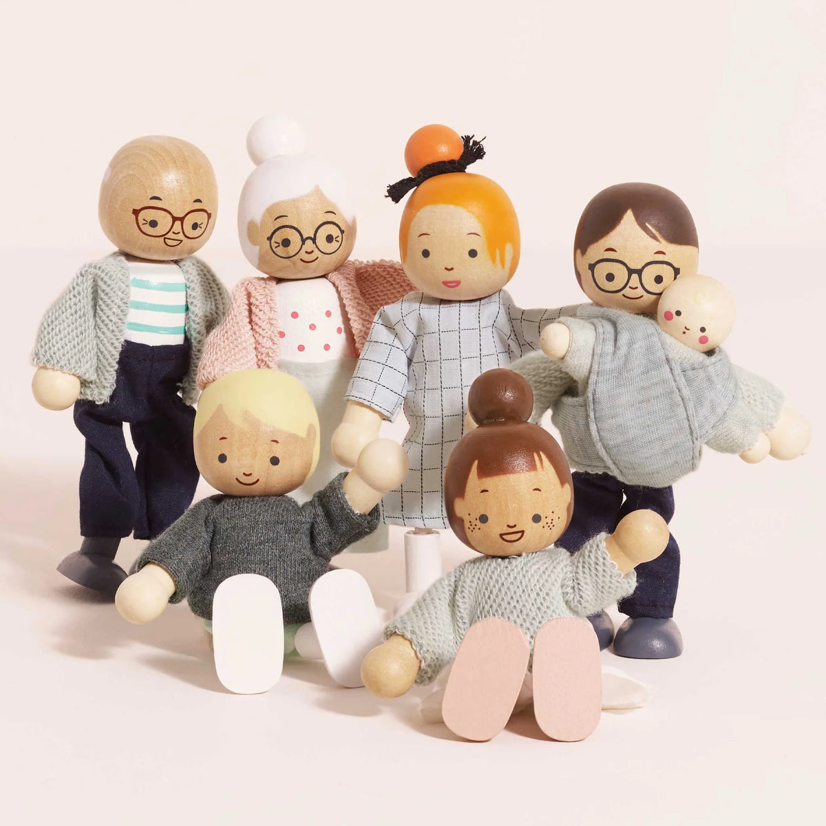 Le Toy Van Dolls House Family - 7 Pieces