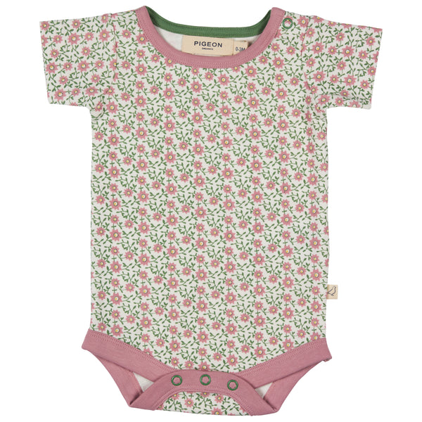 Pigeon Summer body (AOP) - ditsy - pink