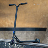 Chilli Beast V2 Stunt Scooter: Black Neochrome