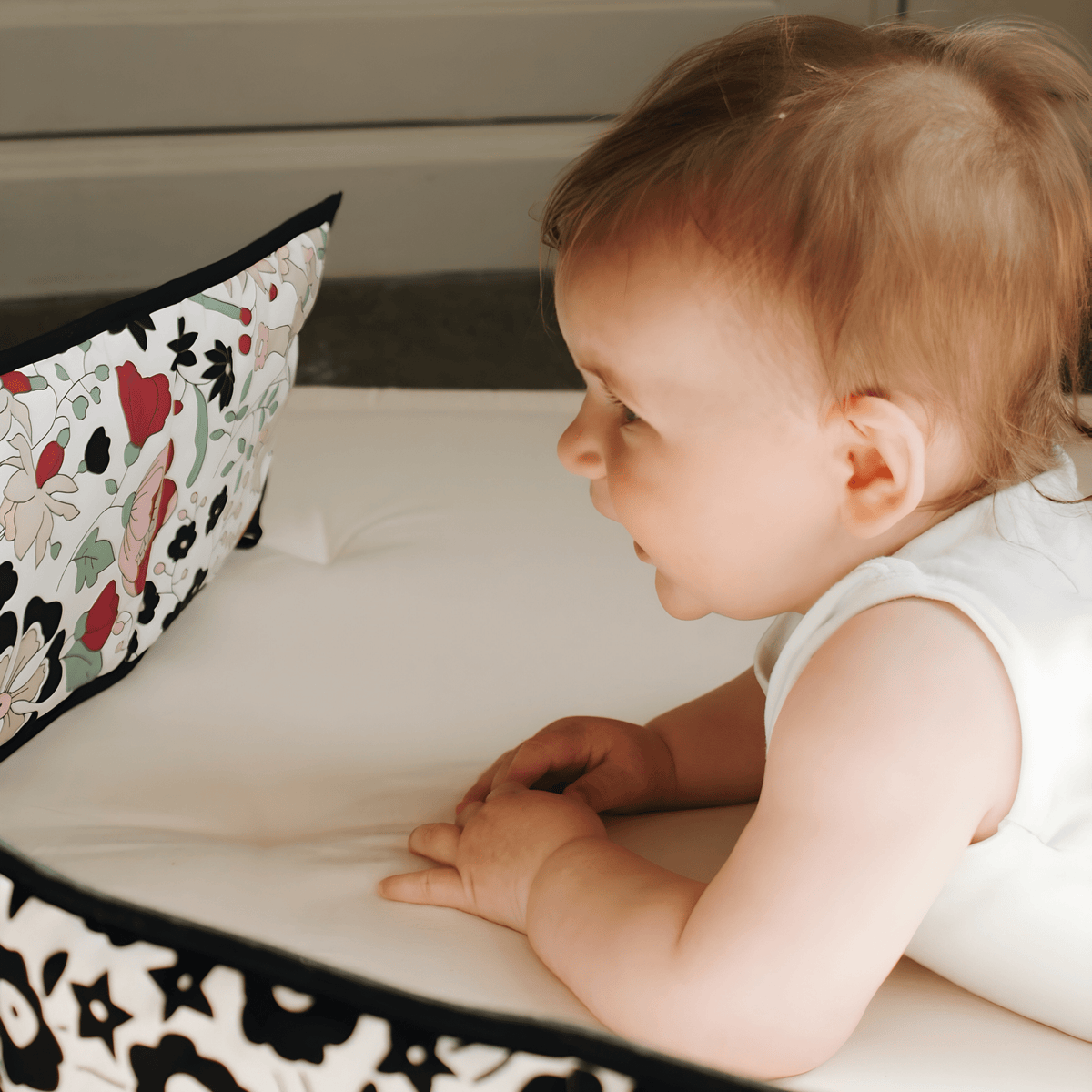 ETTA LOVES x LIBERTY – Reversible Sensory Strip - birth to 12 months