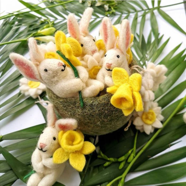Handmade Hanging Daisies (Bag of 6) Felt Easter Decorations